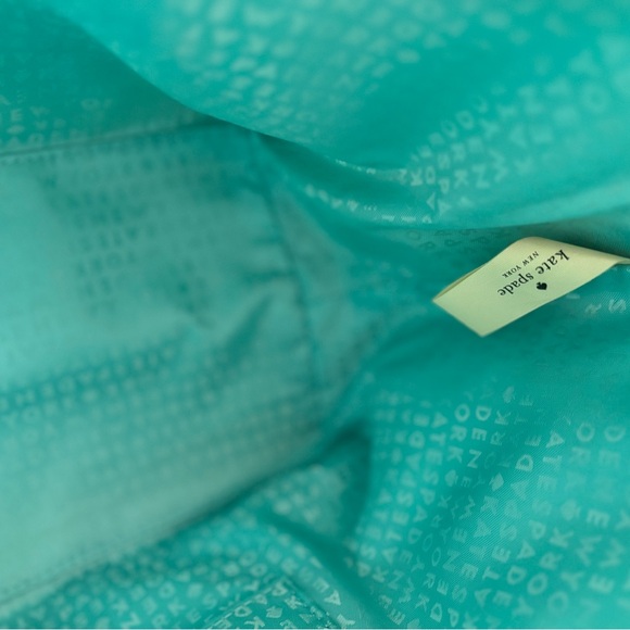 Kate Spade Out of Office Tote Beetle Bug Desert Chihuahua in car - Picture 8 of 11